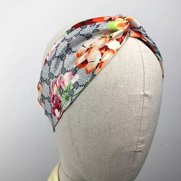 NWT Floral Pattern Headband - Picture 2 of 5